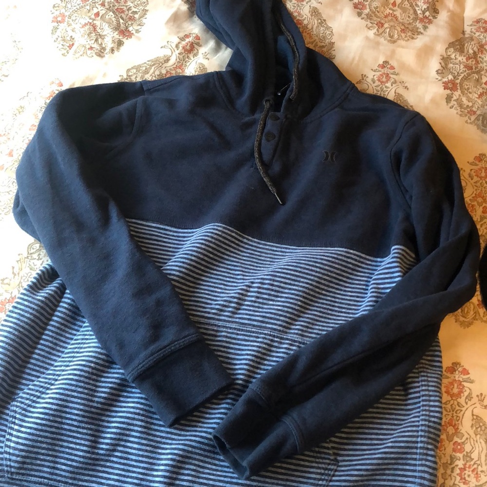 Men’s striped Hurley hoodie